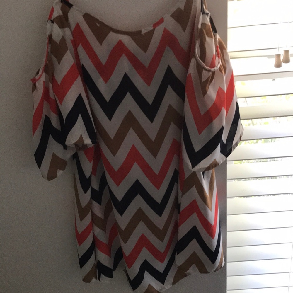 Shirt - Picture 2 of 3
